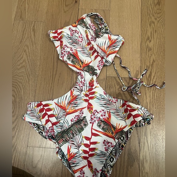 Roxy reversible halter swimsuit - Picture 2 of 2